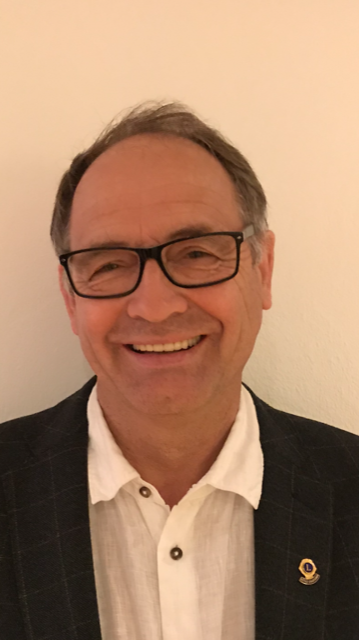 Tore Stenseth style=